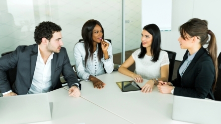 The role of workers’ participation in managing changes in the company: challenging rules & corporate strategies / El papel de la participación de los trabajadores en la gestión del cambio en la empresa: entre modelos normativos y la cultura de empresa 