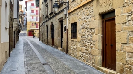 Los retos de la gobernanza local público-comunitaria tras el COVID-19 Los retos de la gobernanza local público-comunitaria tras el COVID-19