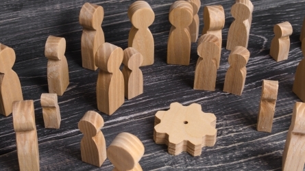La interseccionalidad en la intervención social y las políticas públicas: experiencias y retos La interseccionalidad en la intervención social y las políticas públicas: experiencias y retos