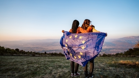 Visiones de la paz y del papel de la Unión Europea en un mundo multipolar Visiones de la paz y del papel de la Unión Europea en un mundo multipolar