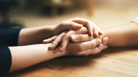 El duelo en la vida y en la muerte: la acogida y el acompañamiento personal, social e institucional El duelo en la vida y en la muerte: la acogida y el acompañamiento personal, social e institucional
