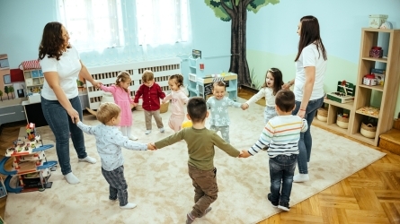 Udal hezkuntza kontseiluak. Haur eta nerabeen hezkuntza komunitariorako aukerak Udal hezkuntza kontseiluak. Haur eta nerabeen hezkuntza komunitariorako aukerak