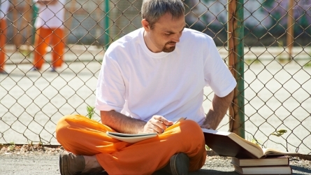 Criminología dentro y fuera de prisión: Cruce de caminos