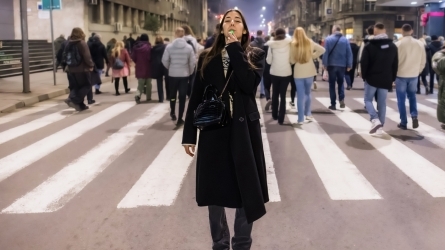 Demokrazia arriskuan: feminismoaren ekarpenak