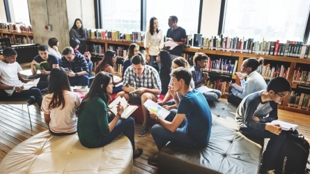 Praktika Komunitateak: Pertsonak eta Ezaguera Ehuntzen