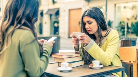 Educar en los tiempos de WhatsApp: recursos para gestionar la relación con alumnado adolescente