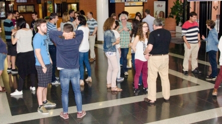 Comunicación de forma eficiente en la era de la información Comunicación de forma eficiente en la era de la información